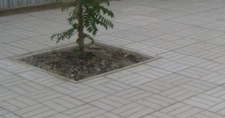 Качественная тротуарная плитка серого цвета в Серпухове в октябре