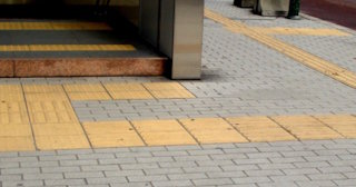 Тактильная плитка ПВХ в Серпухове - купить от 711 руб. в ТротуарнаяПлитка