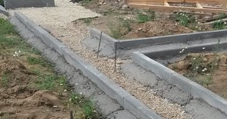 Установка бордюров для плитки в Серпухове в октябре