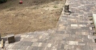 Профессиональная укладка тротуарной плитки на клей в Серпухове в октябре